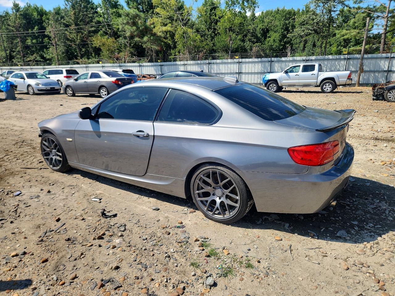2011 BMW 335 I - Image 2