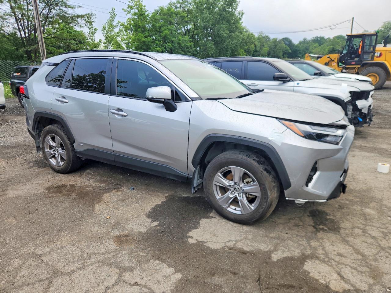 2025 Toyota Rav4 Hybrid Xle - Image 4