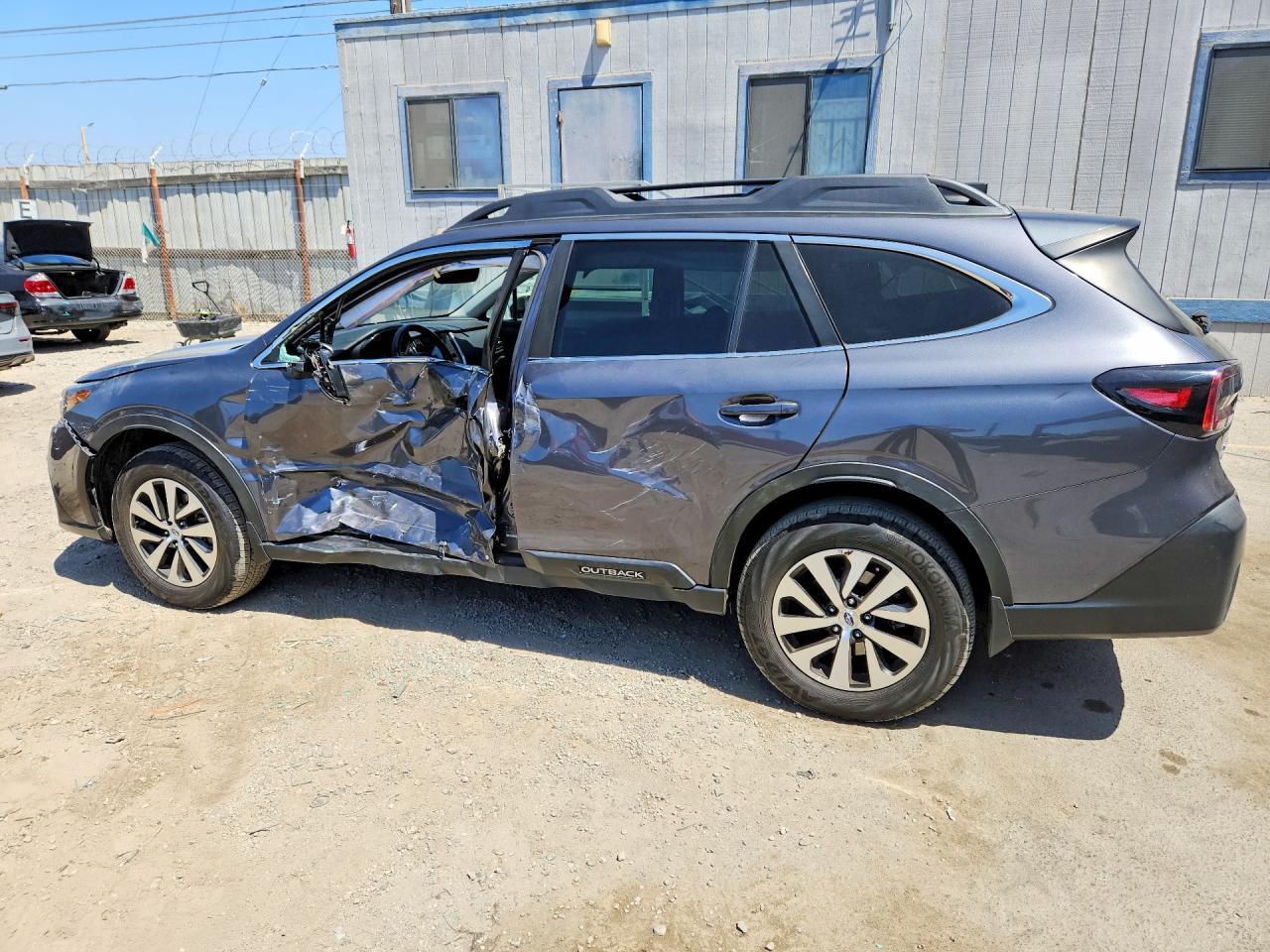 2022 Subaru Outback Premium - Image 2