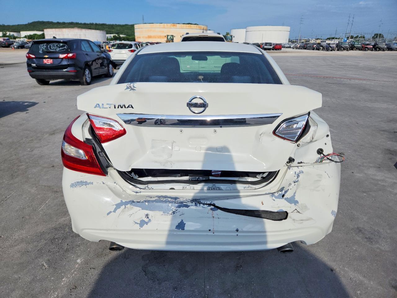2016 Nissan Altima 2.5 S - Фото 6