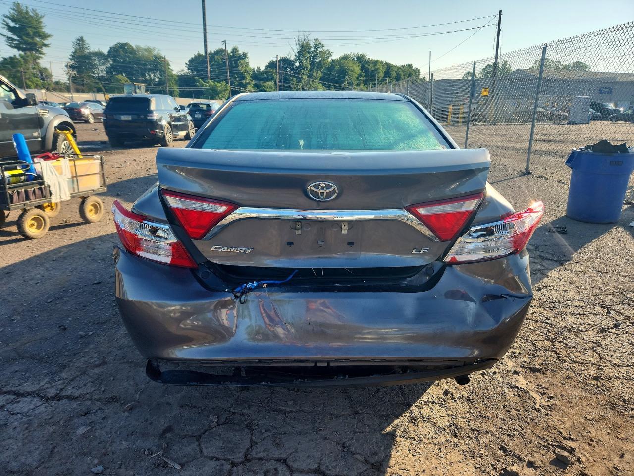 2016 Toyota Camry Le - Фото 6