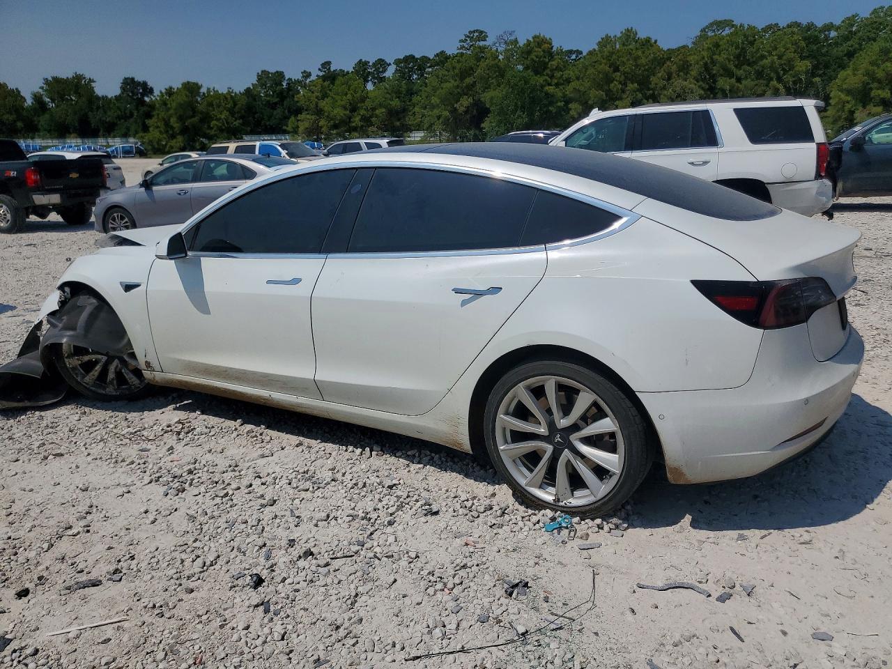 2019 Tesla Model 3 - Image 2