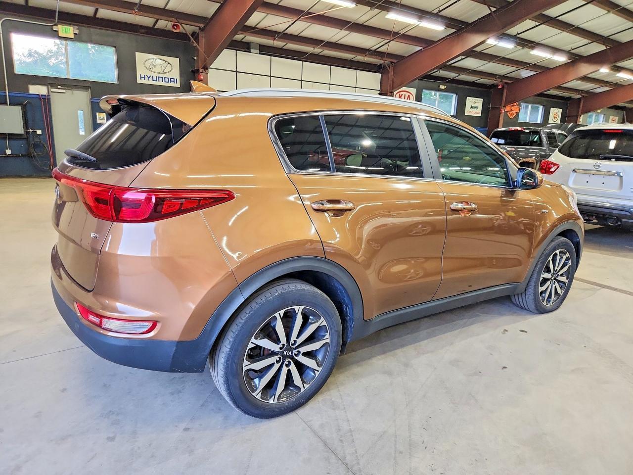 2017 Kia Sportage Ex - Фото 3