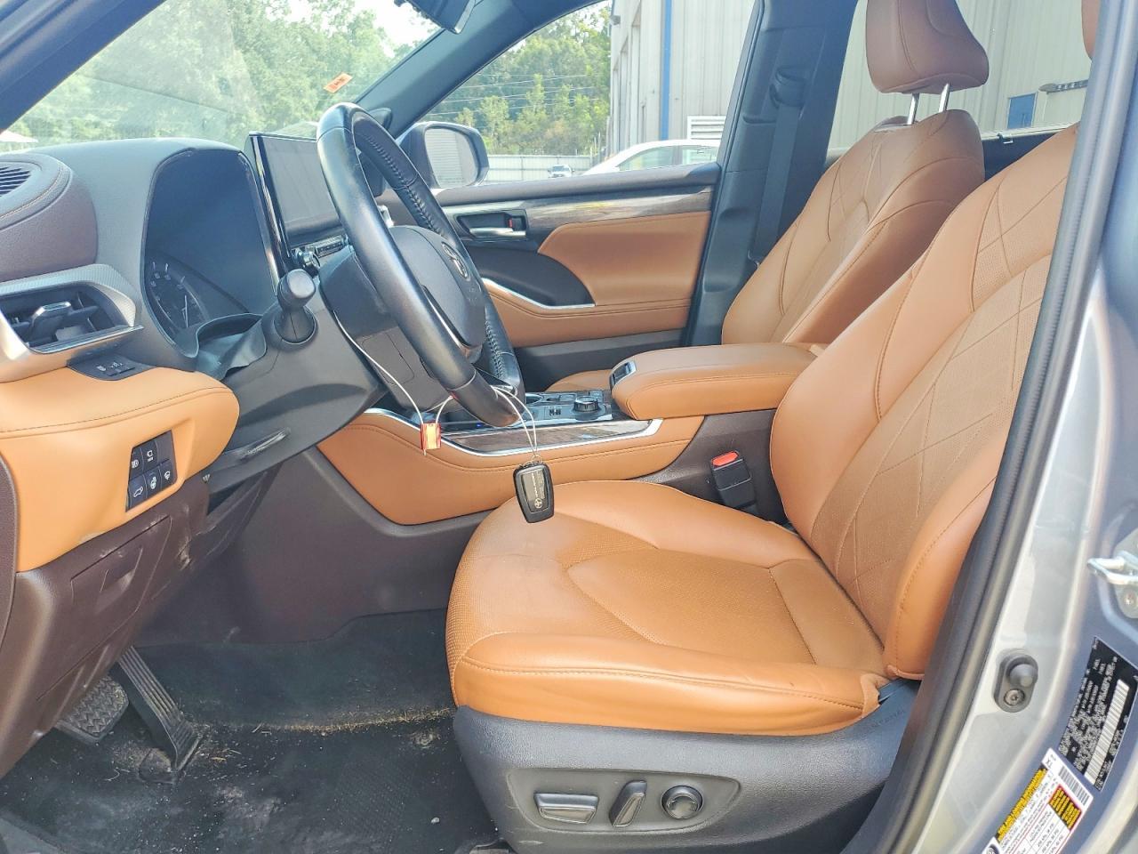 2021 Toyota Highlander Platinum - Фото 7
