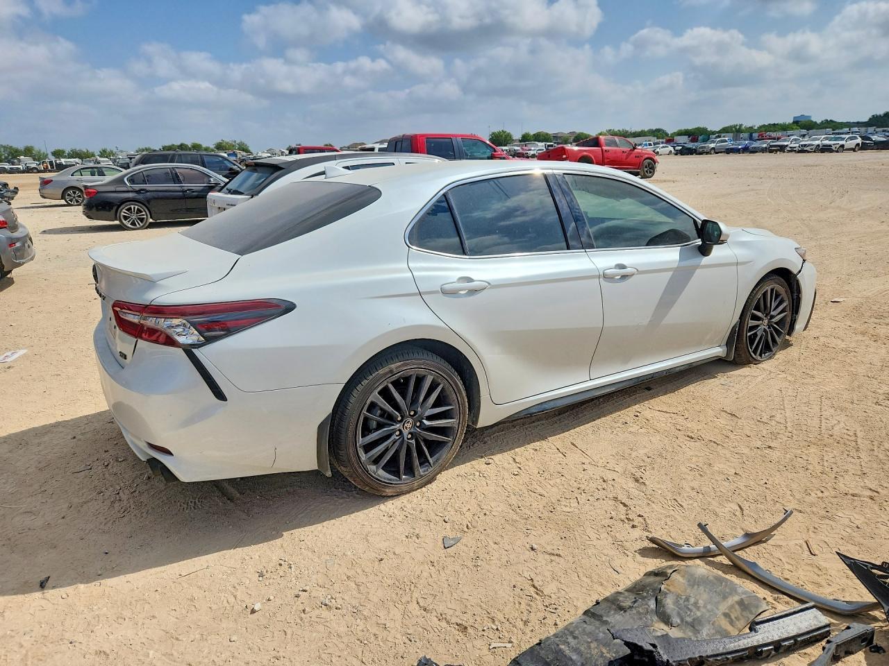 2023 Toyota Camry Xse - Фото 3