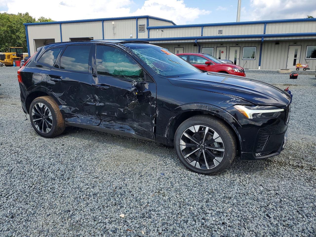 2026 Volvo Xc60 Plus - Фото 4