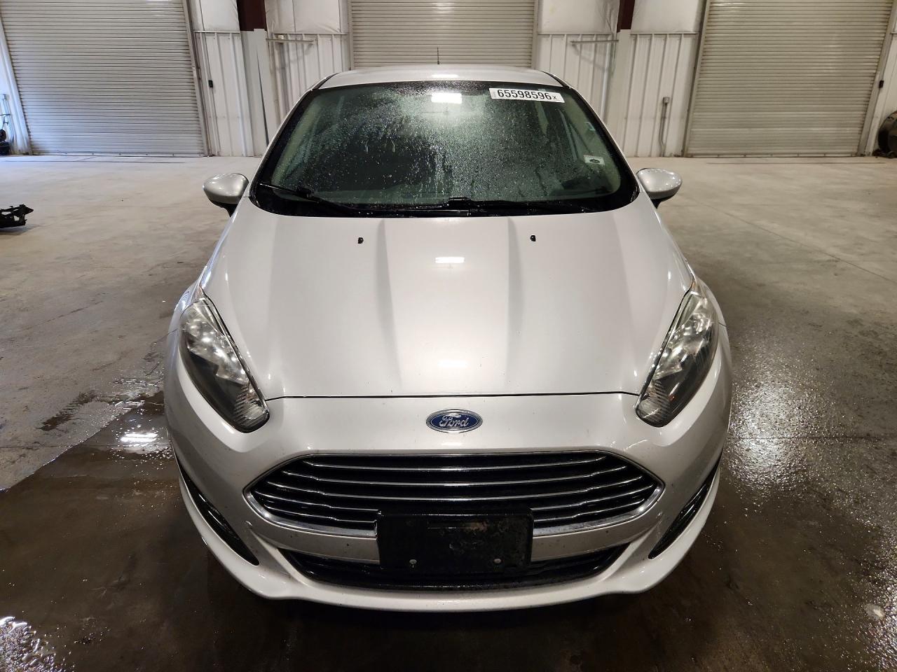2018 Ford Fiesta Se - Фото 5