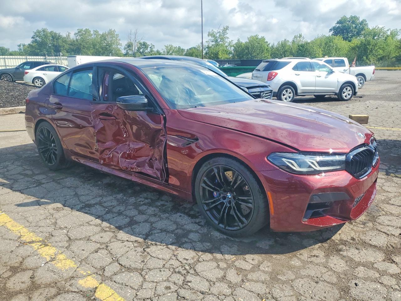 2023 BMW M5 - Фото 4