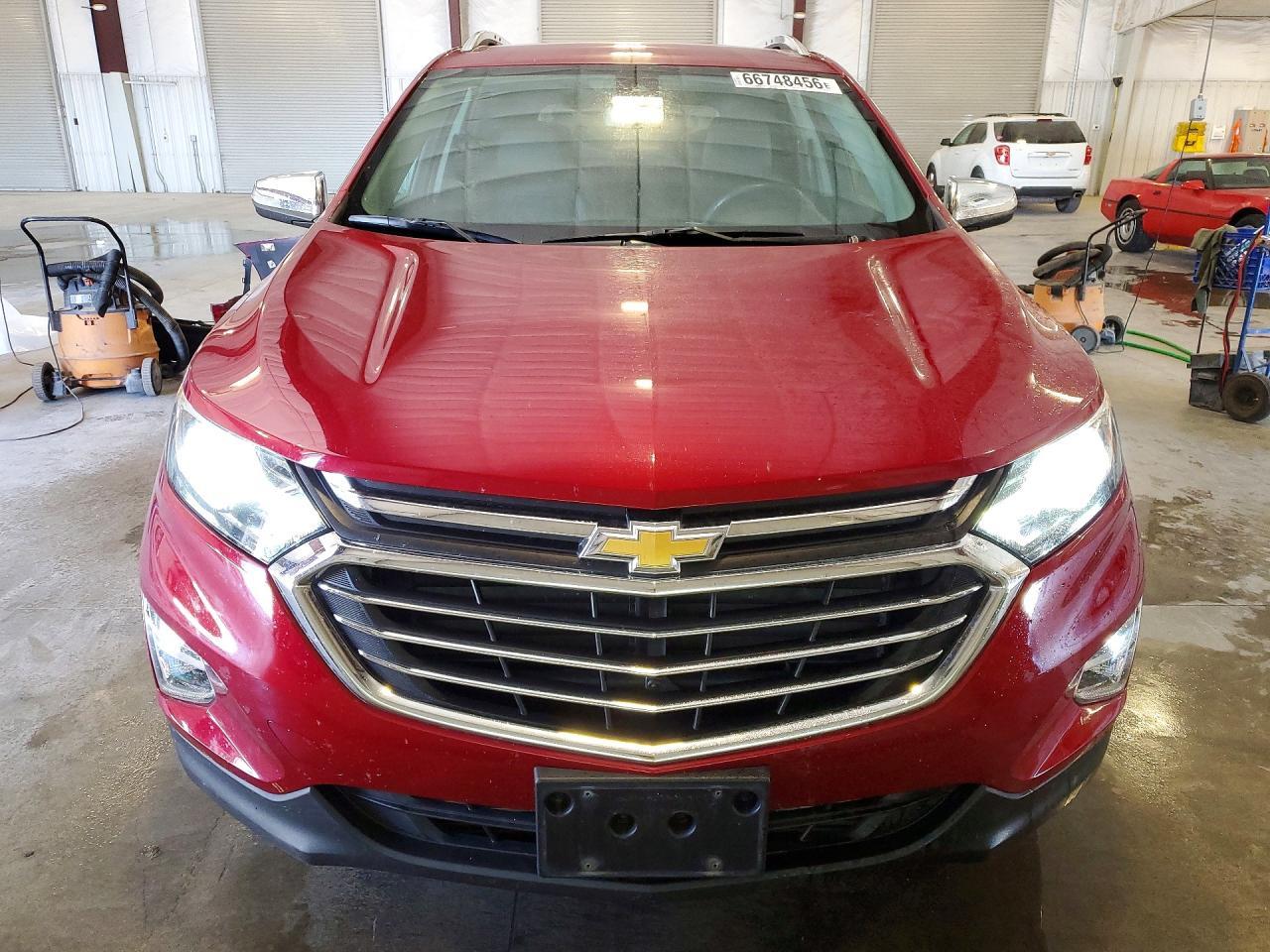 2018 Chevrolet Equinox Premier - Image 5