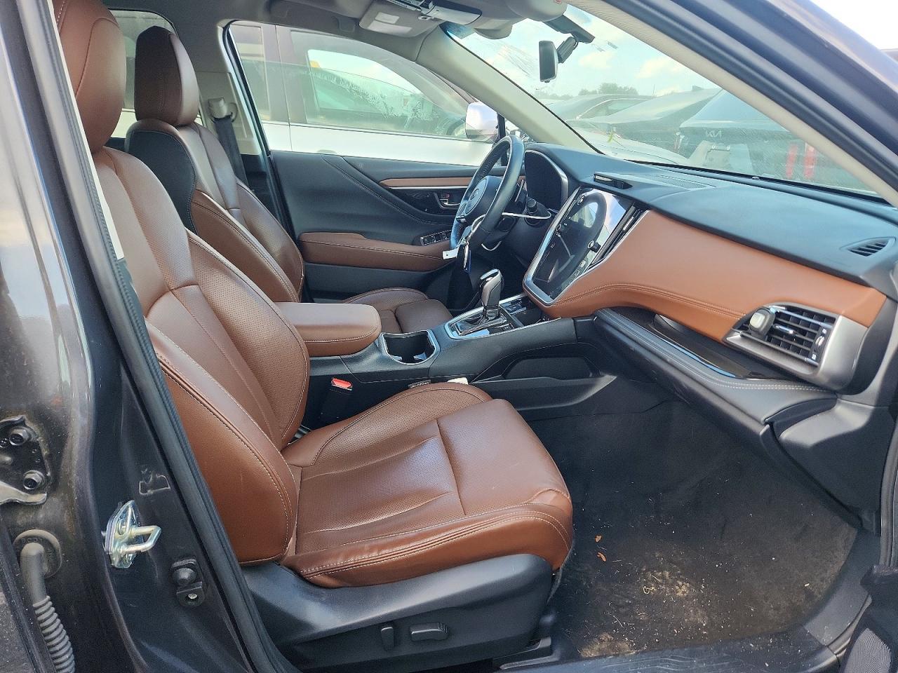 2021 Subaru Outback Touring - Image 7