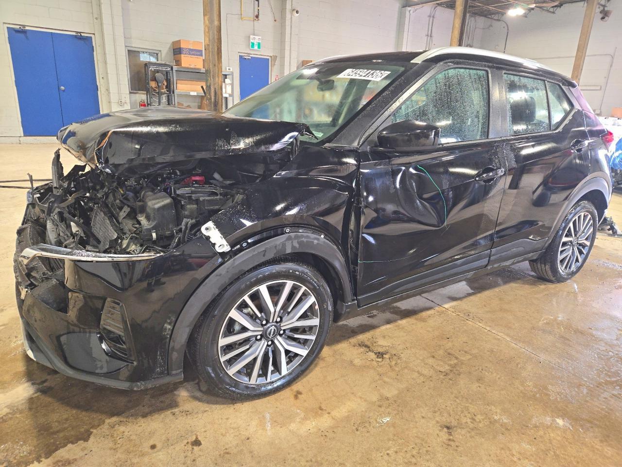 2025 Nissan Kicks Play Sv