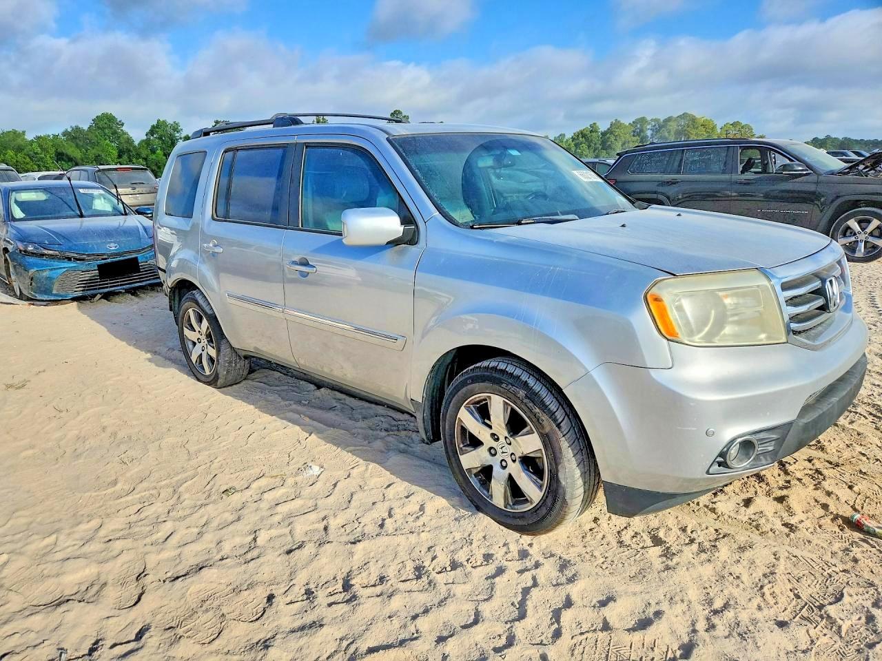 2015 Honda Pilot Touring - Image 4