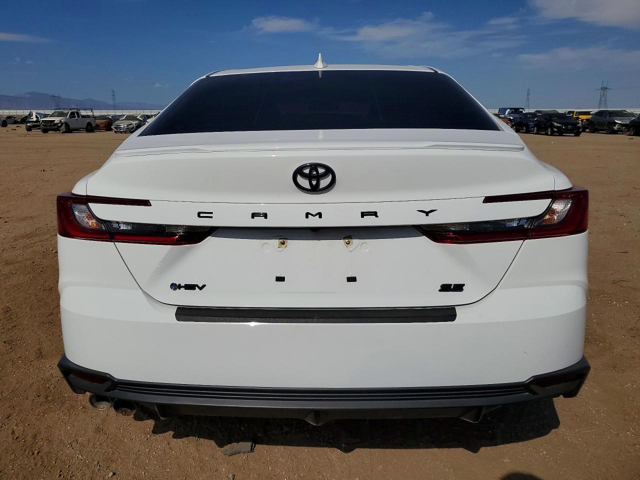 2025 Toyota Camry Se - Фото 6