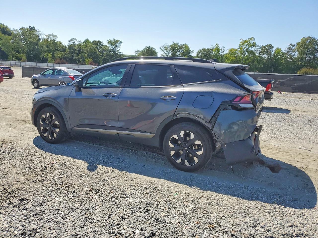 2023 Kia Sportage X Line - Image 2