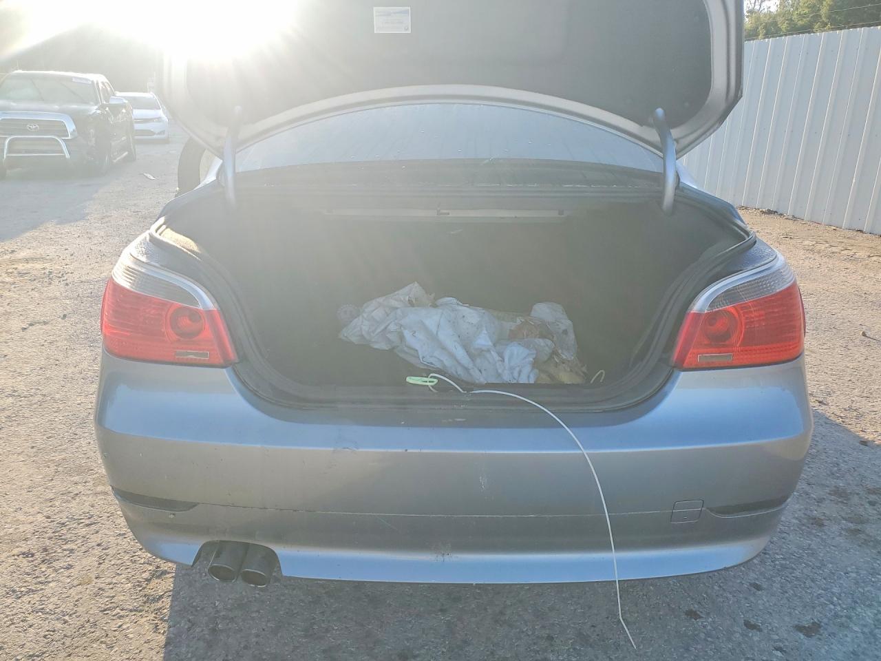 2004 BMW 525 I - Фото 6