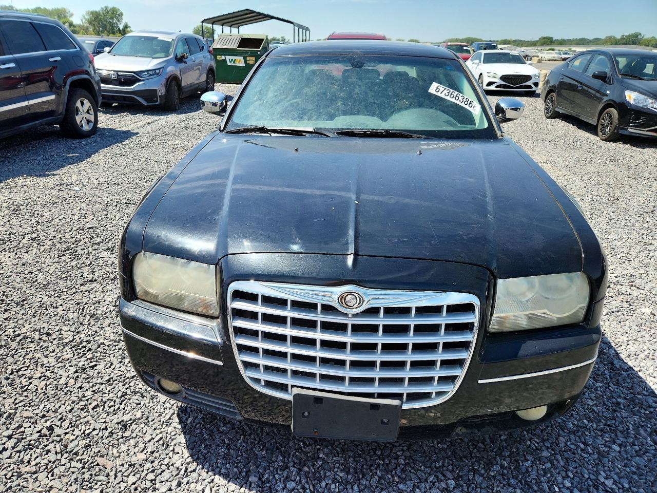2010 Chrysler 300 Touring - Фото 5