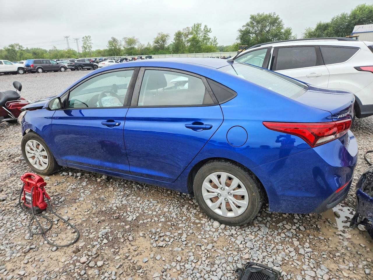 2020 Hyundai Accent Se - Image 2
