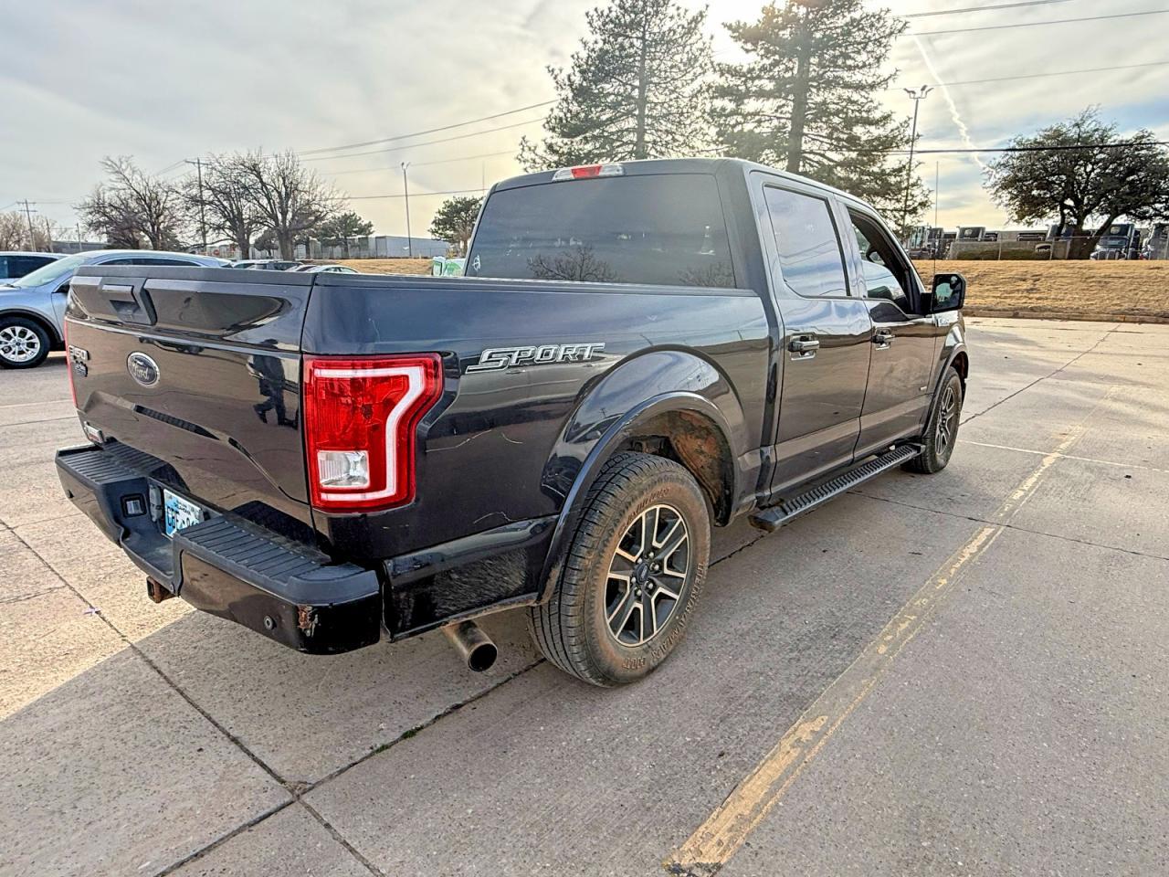 2015 Ford F150 Supercrew - Image 4