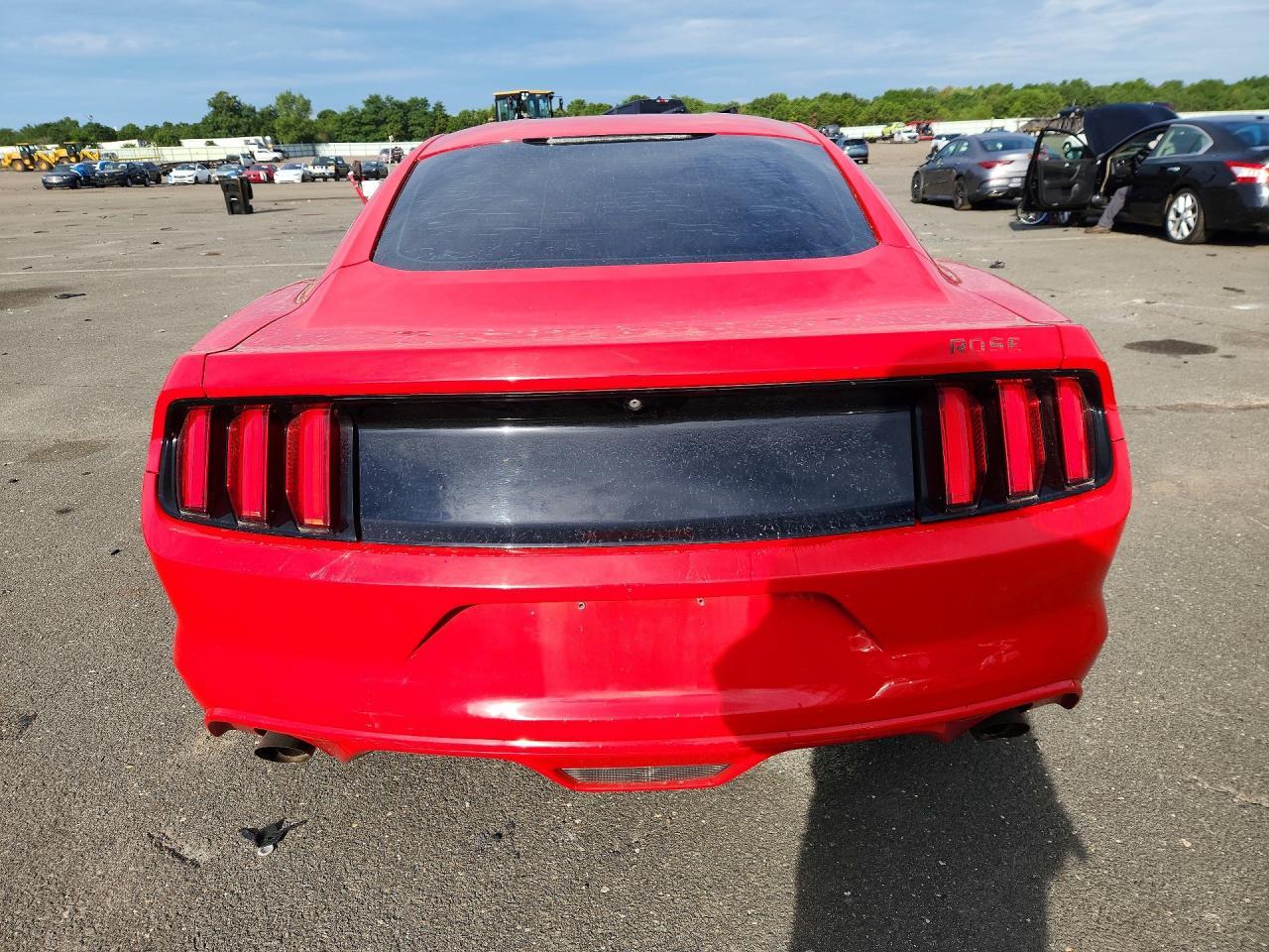 2017 Ford Mustang V6 Coupe - Фото 6