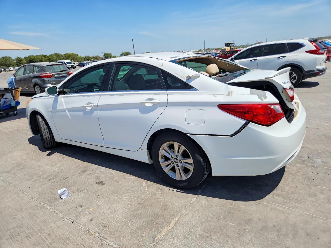2013 Hyundai Sonata Gls - Image 2