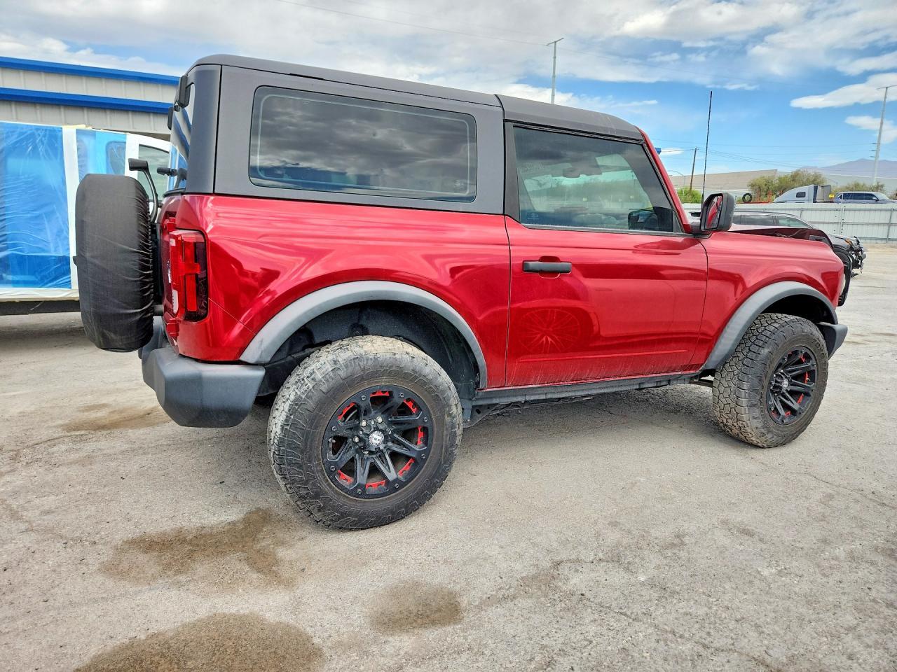 2021 Ford Bronco Base - Image 3