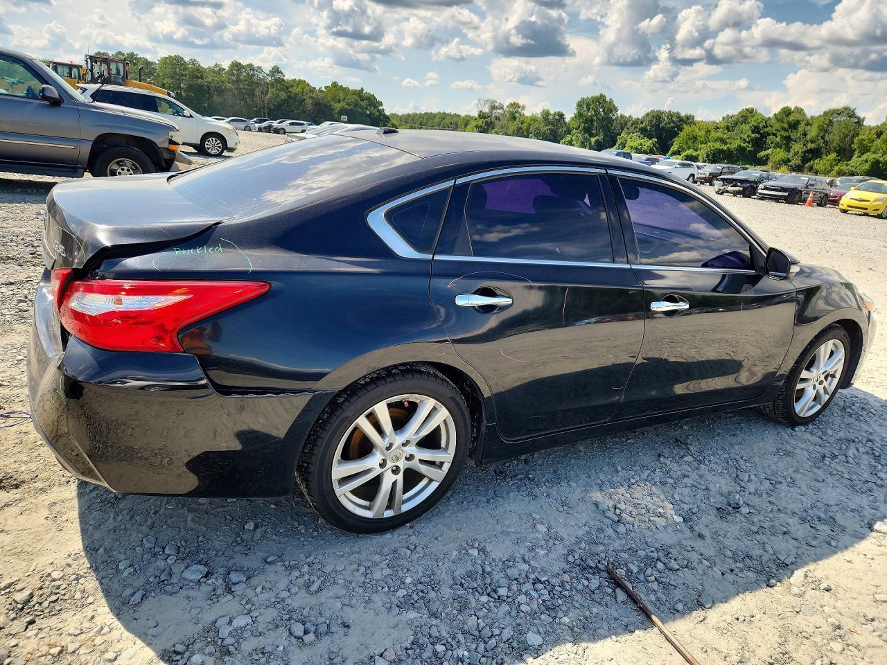 2016 Nissan Altima 3.5 Sl - Image 3