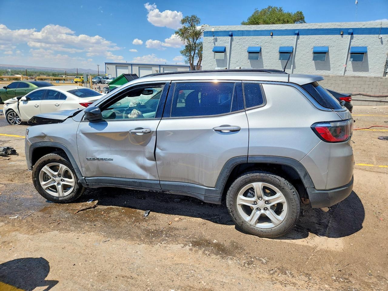 2024 Jeep Compass Latitude - Фото 2
