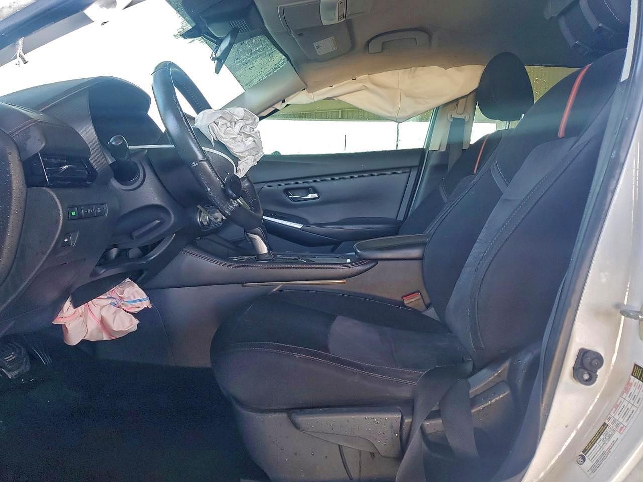 2020 Nissan Sentra Sr - Image 7