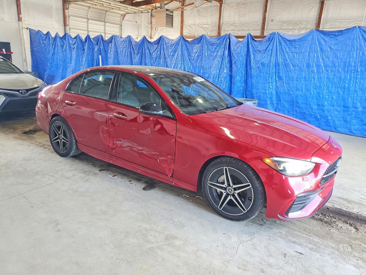 2025 Mercedes-Benz C 300 4Matic - Фото 4