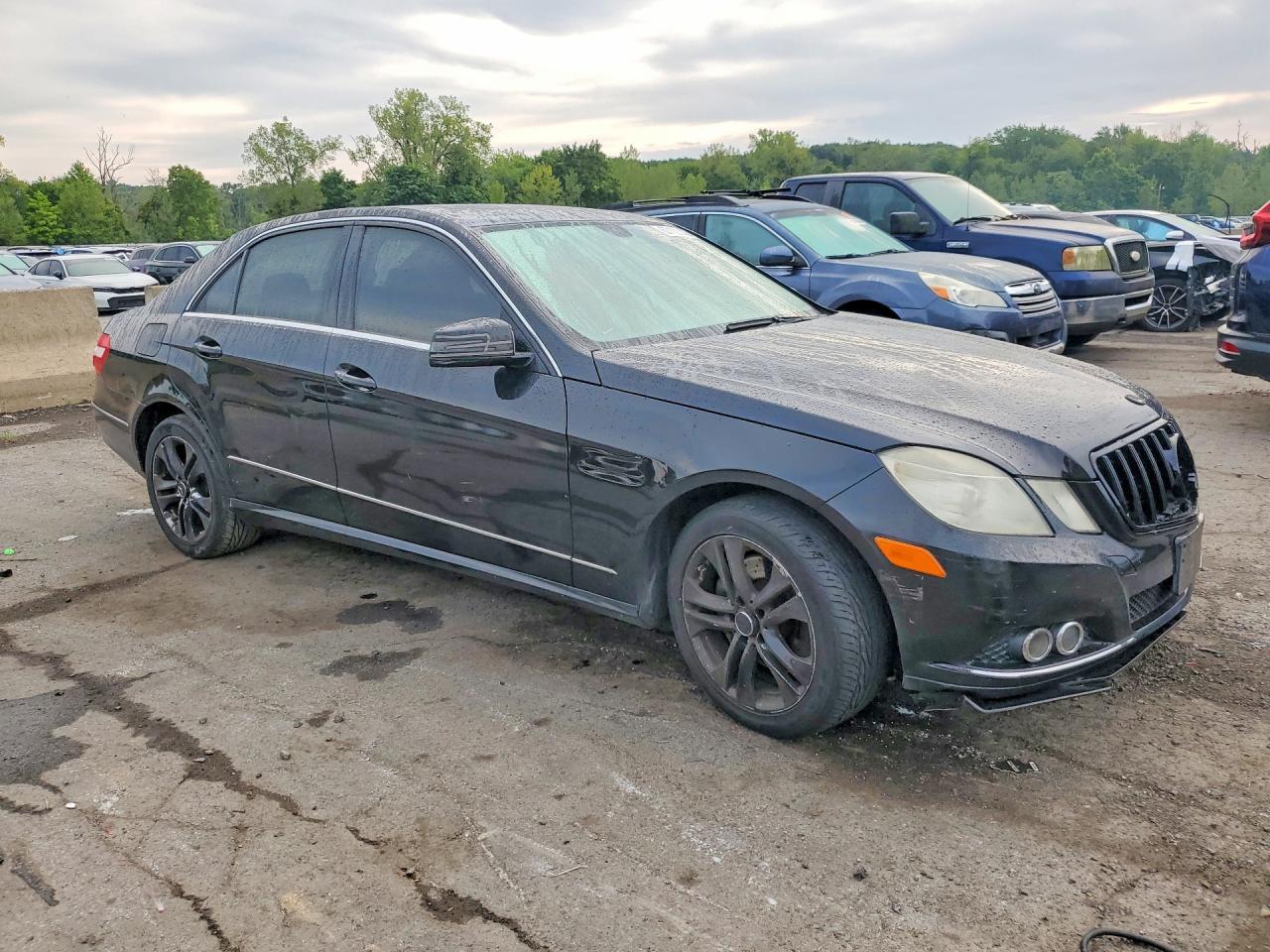 2010 Mercedes-Benz E 350 4Matic - Image 4