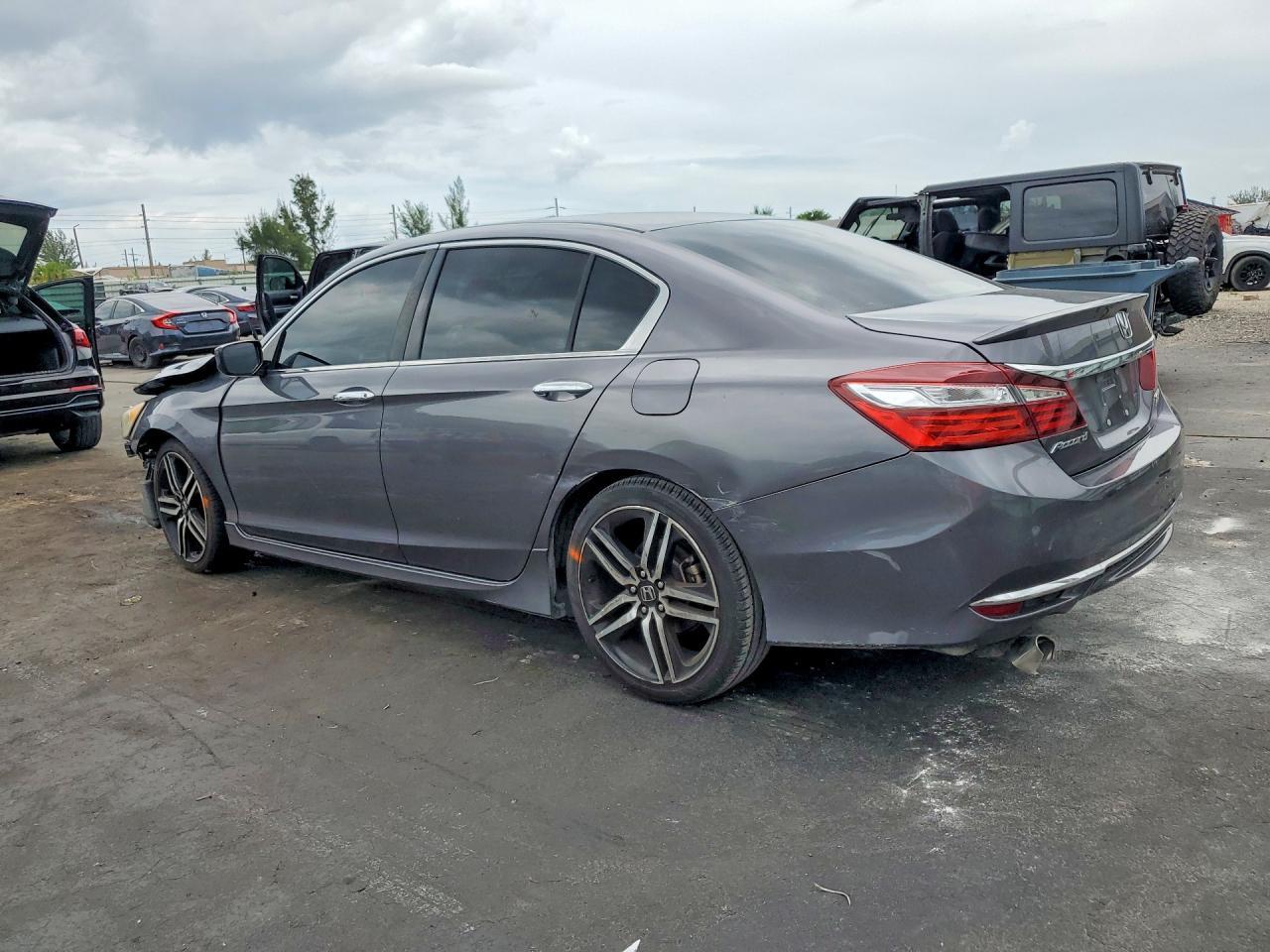2017 Honda Accord Sport Special Edition - Фото 2