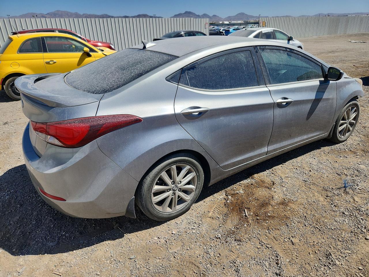 2015 Hyundai Elantra Se - Image 3