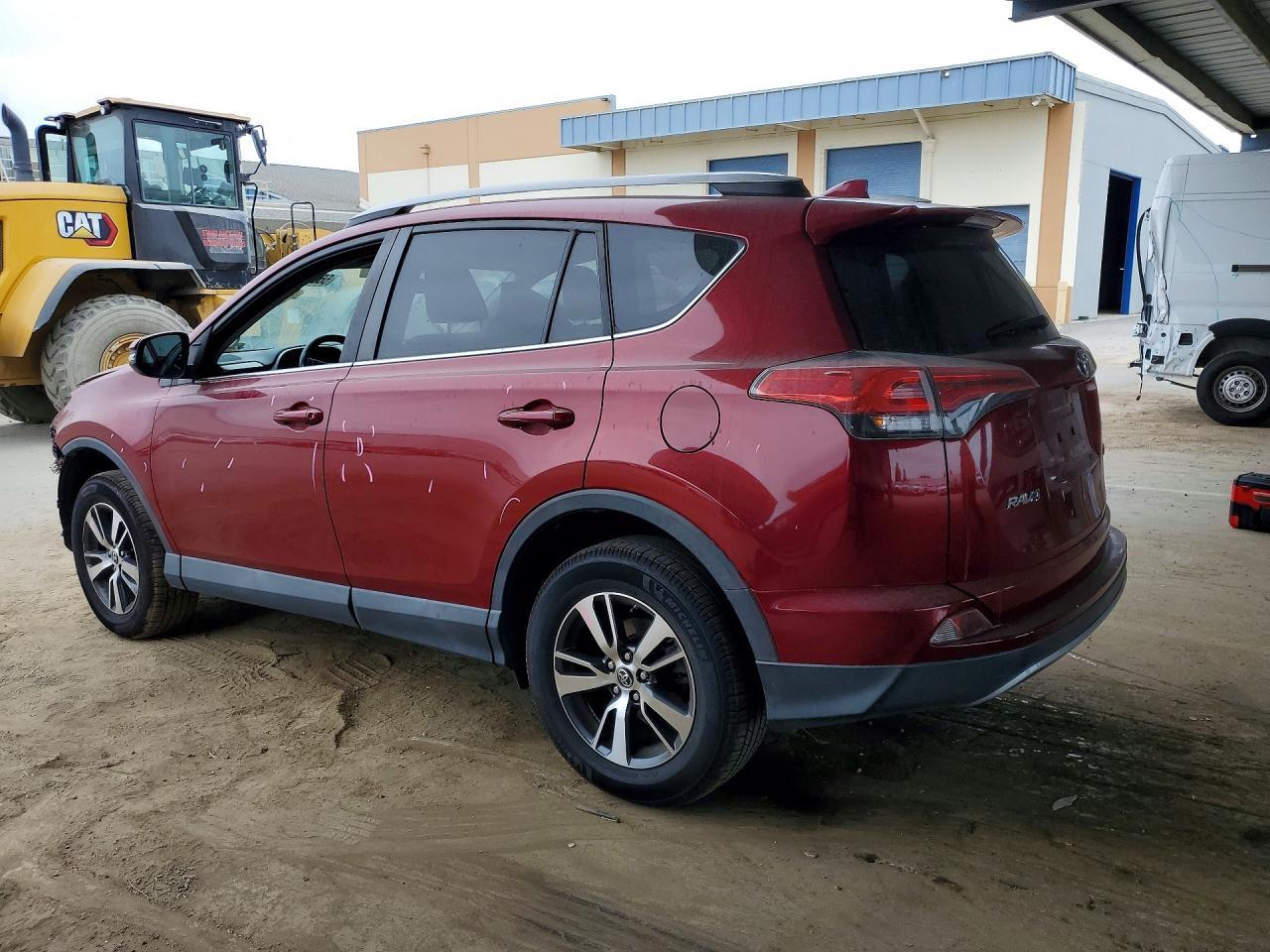 2018 Toyota Rav4 Xle - Фото 2