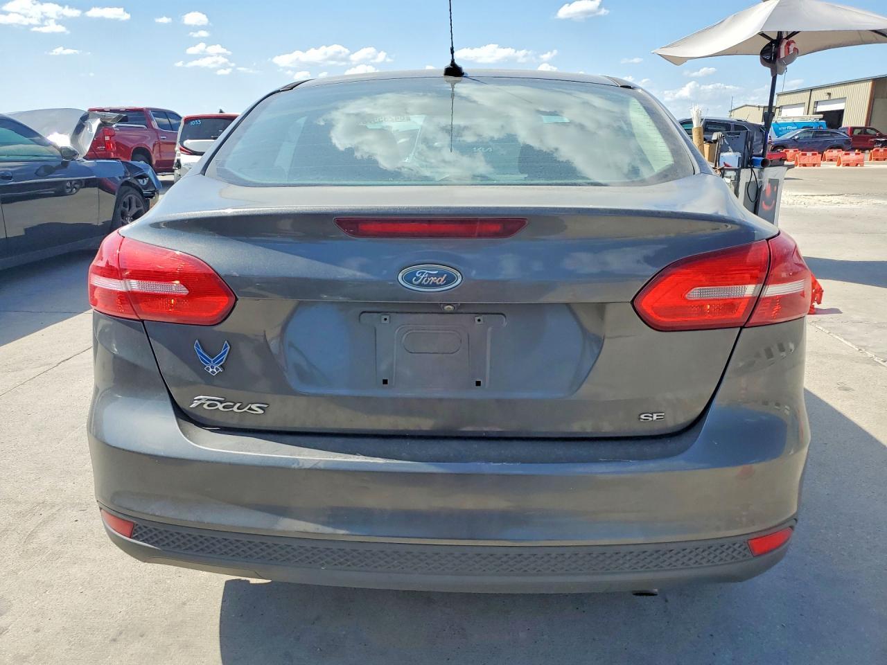 2016 Ford Focus Se - Image 6