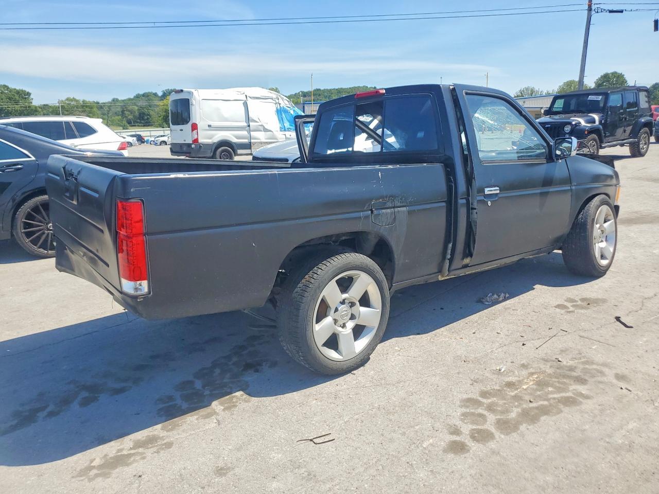 1997 Nissan Truck Base - Image 3