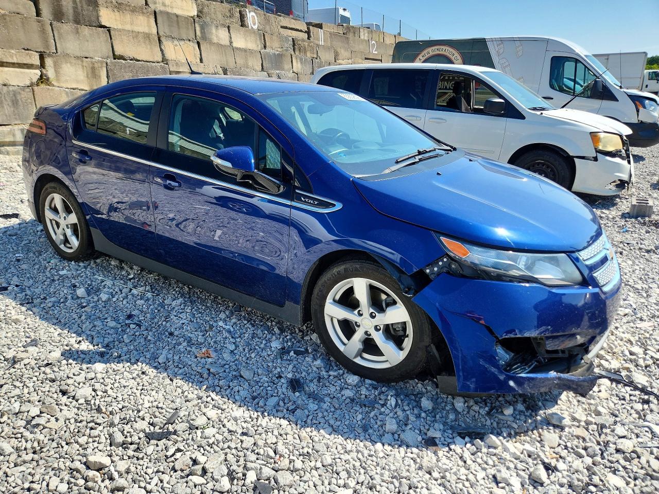 2013 Chevrolet Volt - Image 4