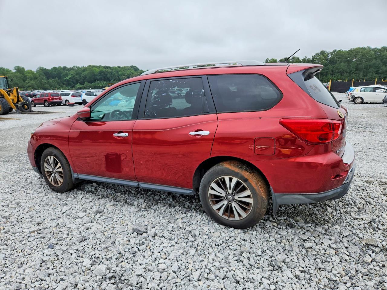 2017 Nissan Pathfinder S - Image 2