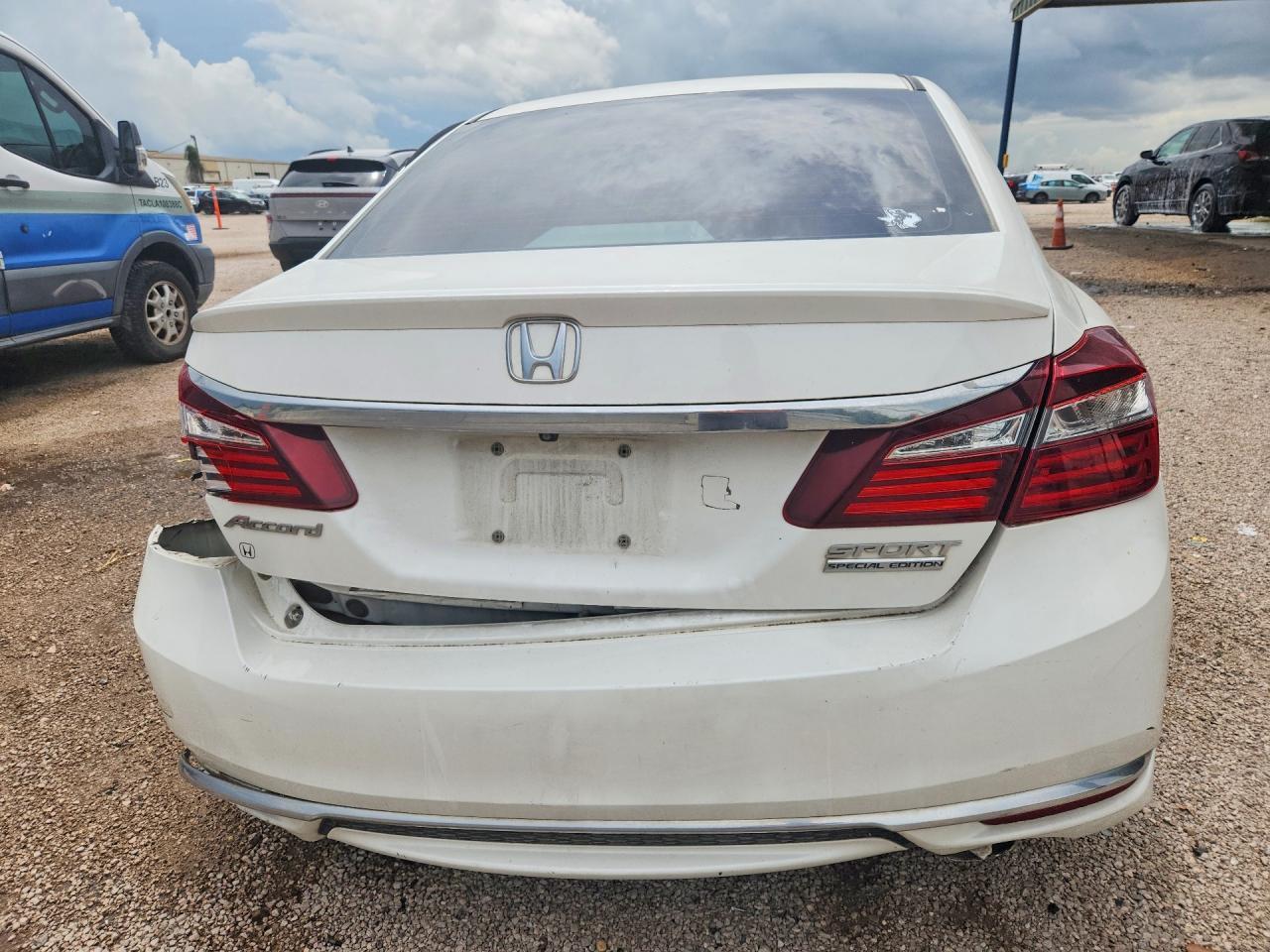 2017 Honda Accord Sport Special Edition - Image 6