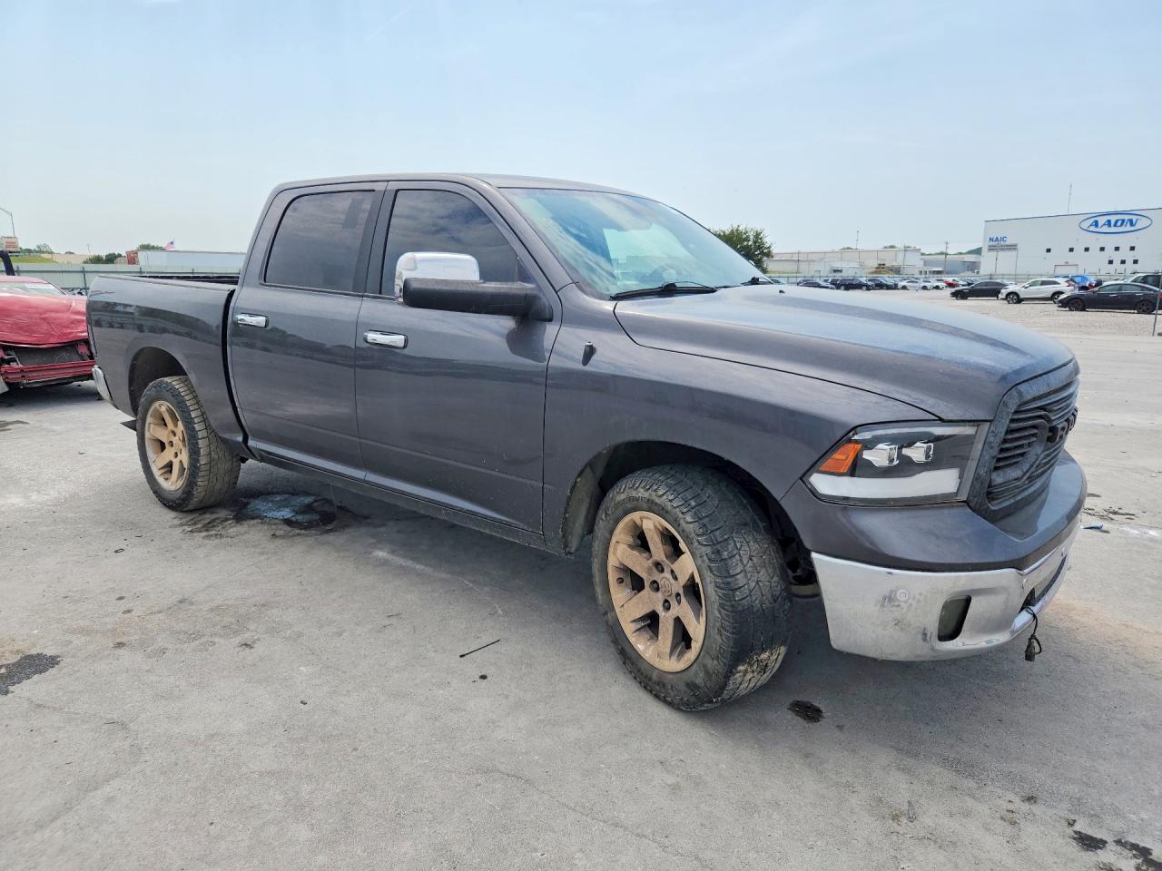 2017 Ram 1500 Laramie - Image 4