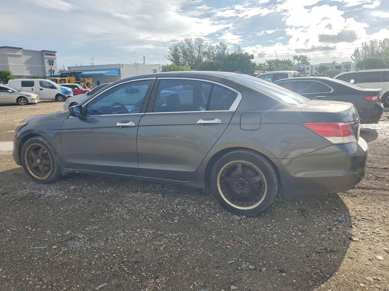 2010 Honda Accord Exl - Image 2