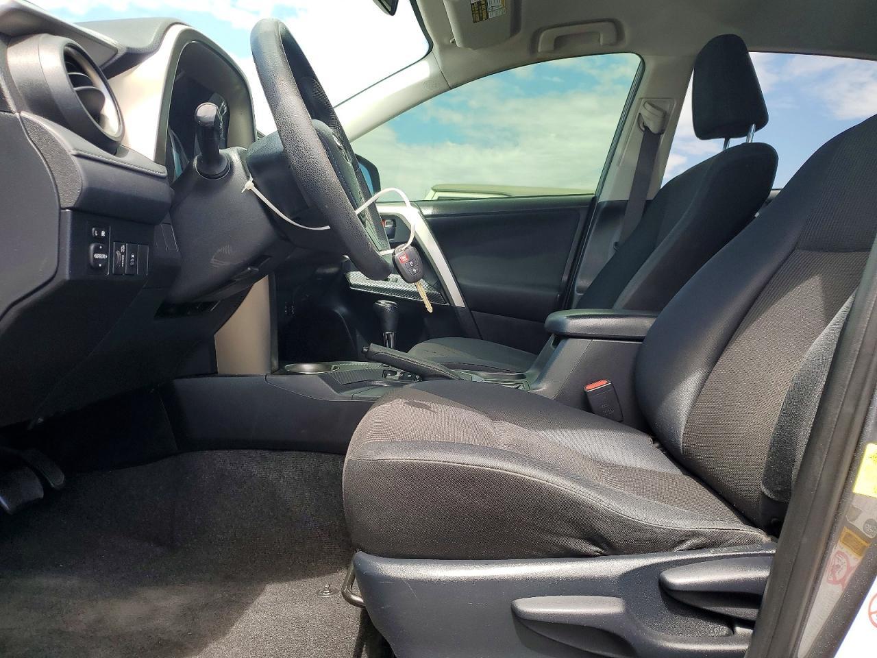 2015 Toyota Rav4 Le - Image 7
