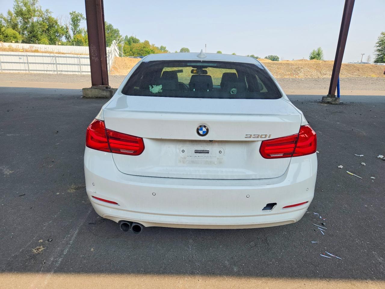 2017 BMW 3 Series 330I - Фото 6