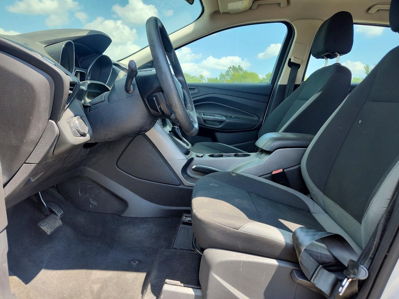 2013 Ford Escape S - Фото 7