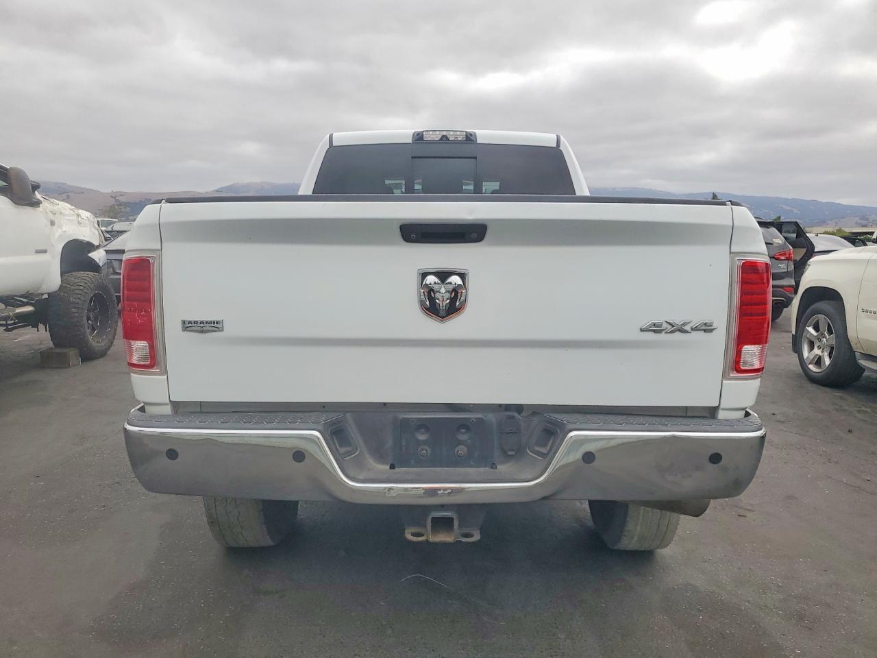 2015 Ram 3500 Laramie - Фото 6