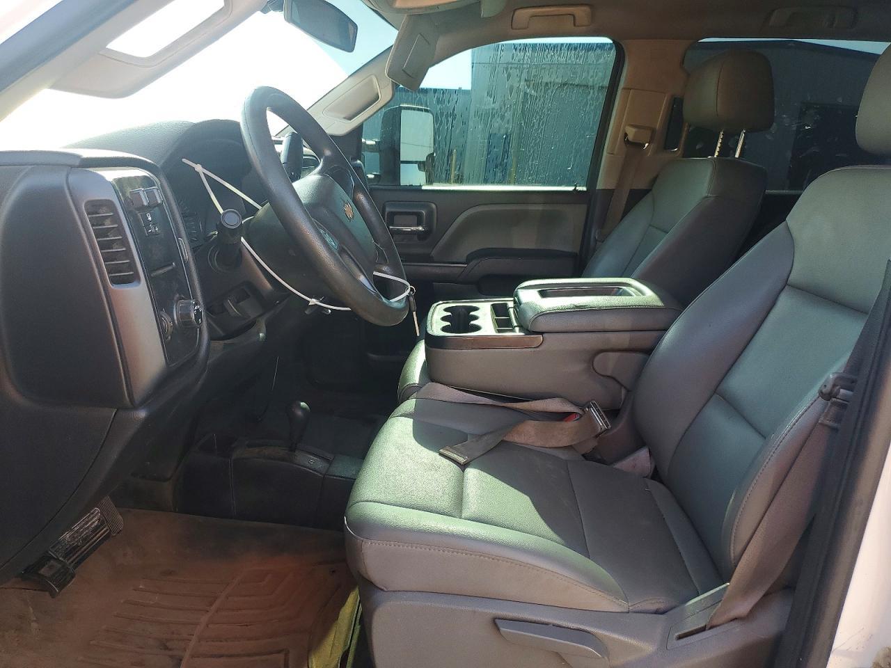 2016 Chevrolet Silverado K2500 Heavy Duty - Image 7