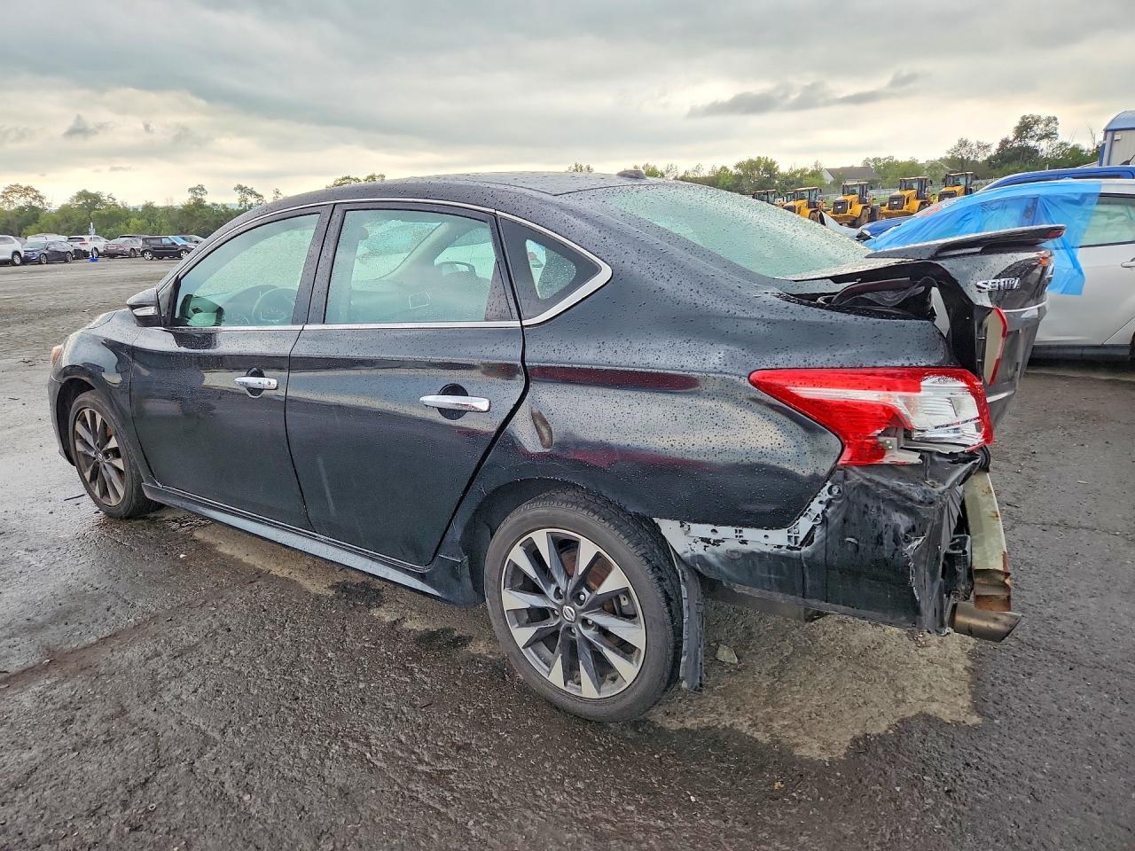 2019 Nissan Sentra Sr - Фото 2