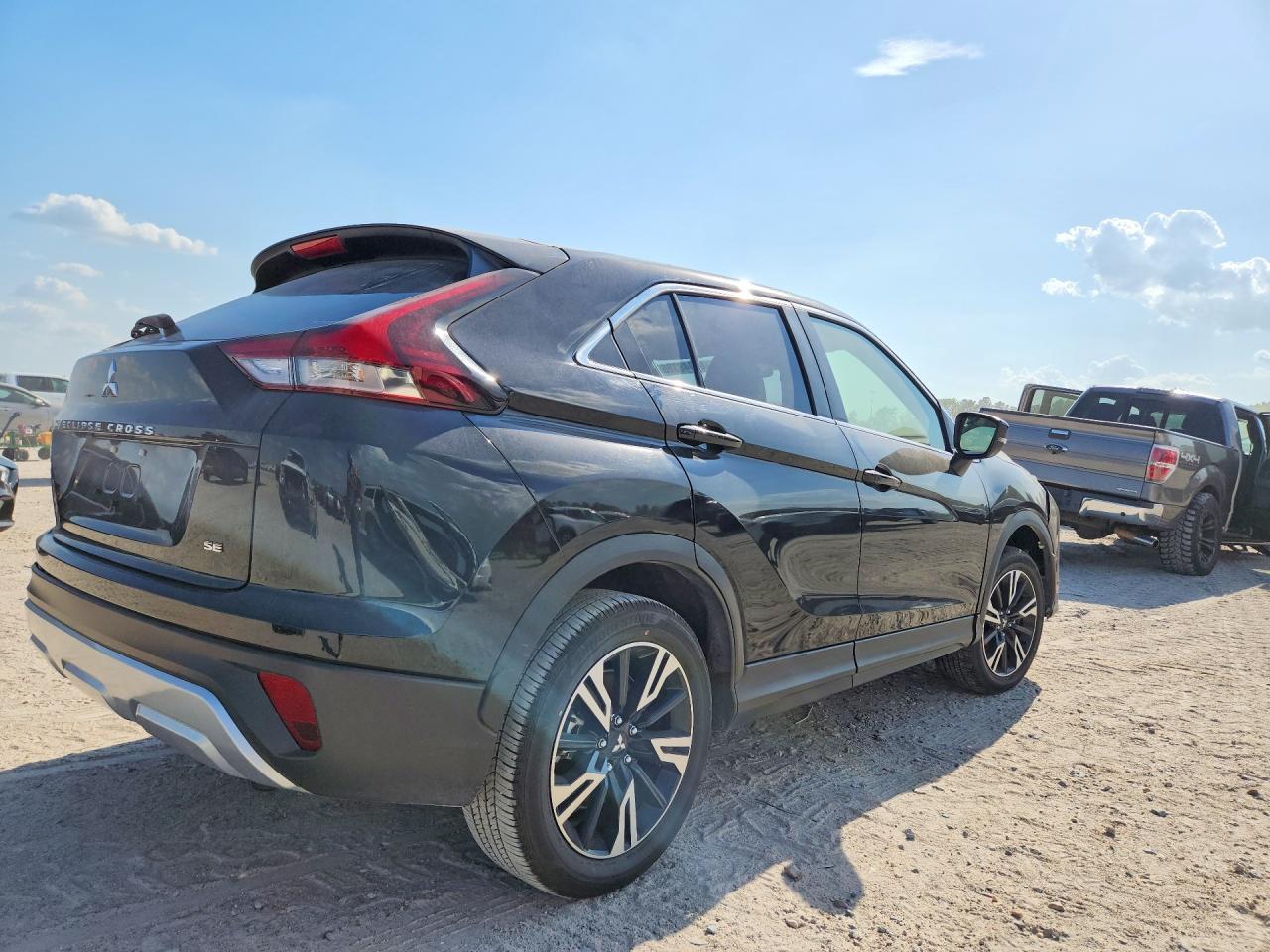 2026 Mitsubishi Eclipse Cross Se - Фото 3