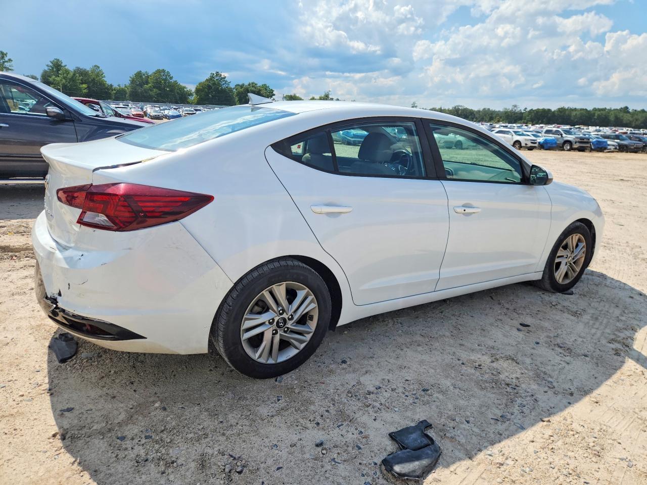 2020 Hyundai Elantra Value Edition - Image 3