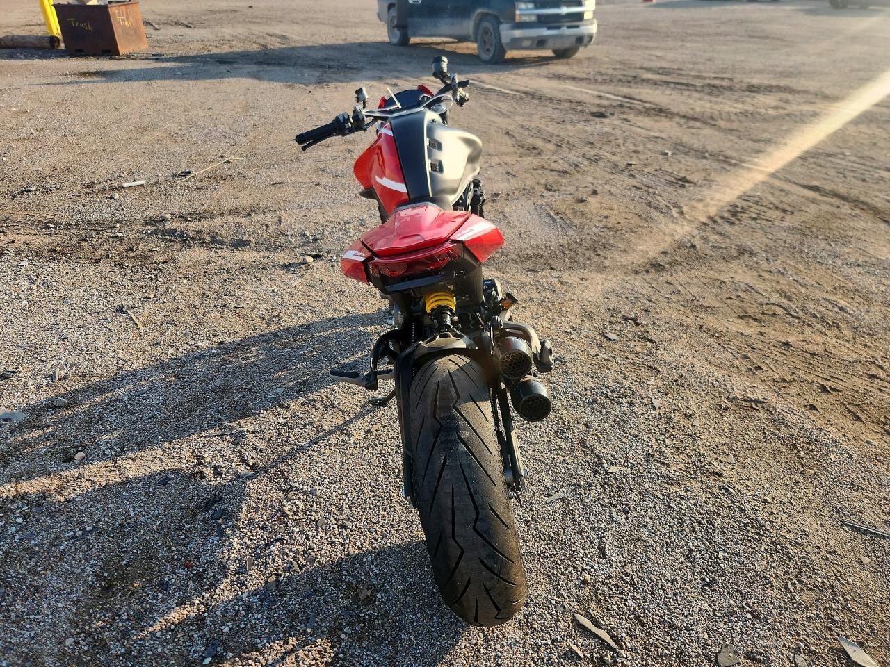 2025 Ducati Monster - Фото 4