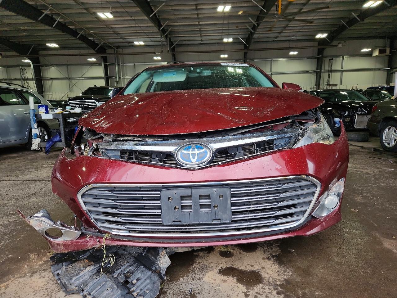 2013 Toyota Avalon Hybrid Limited - Image 5